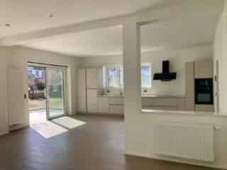Huis te huur Genval 3 slaapkamers gerenoveerd