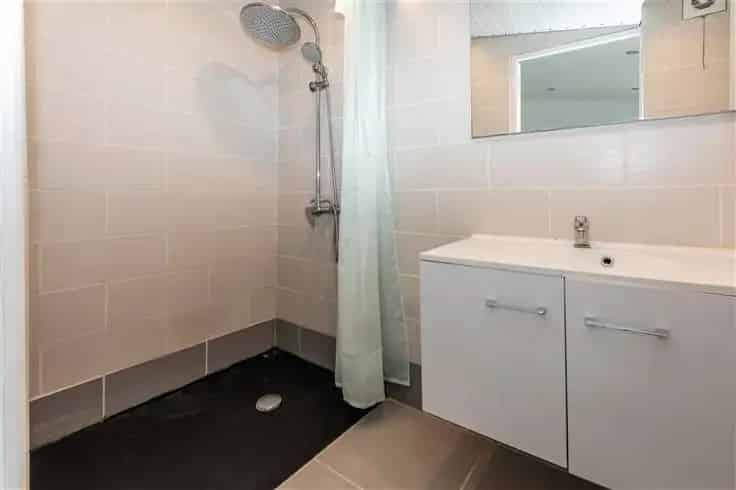 Te Koop: Lichtrijk Huis 2 Slaapkamers Tuin Nabij Boraine