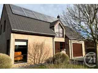 Villa 4 façades Eugies - 4 chambres -  Panneaux solaires - PEB B