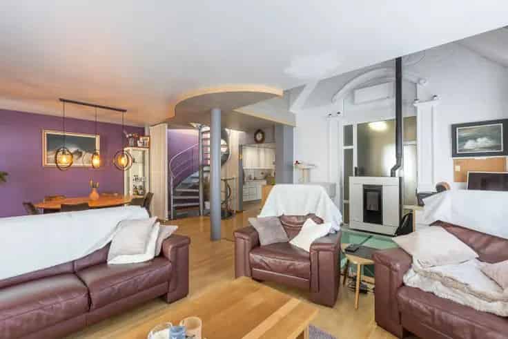 Huis Te Koop Oostende: Ruime Bel-etage woning met 4 slaapkamers