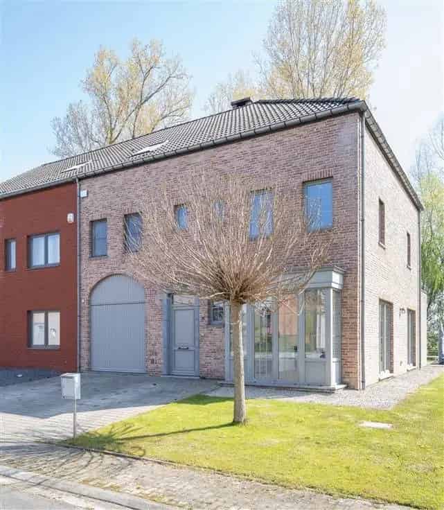 Huis Te Koop Rustig Gelegen Nabij Brussel 301m2