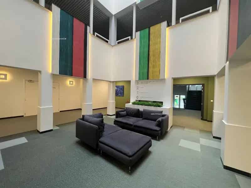 Kantoorruimte te huur Zwijnaarde 738m² Nabij E40