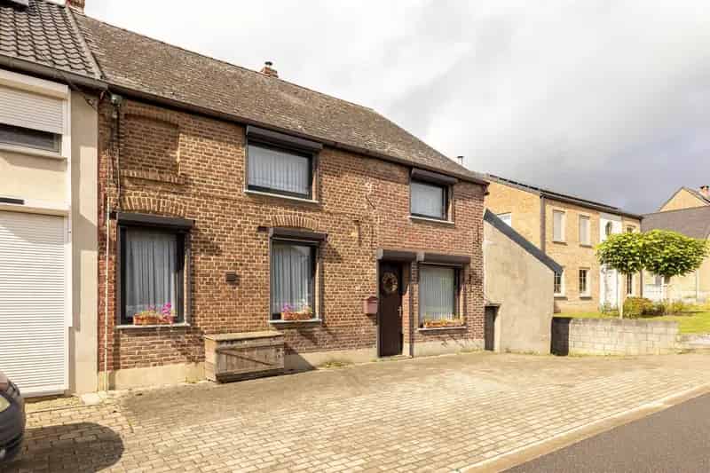 Op te frissen HOB 4 slaapkamers 7a15 Rustige ligging