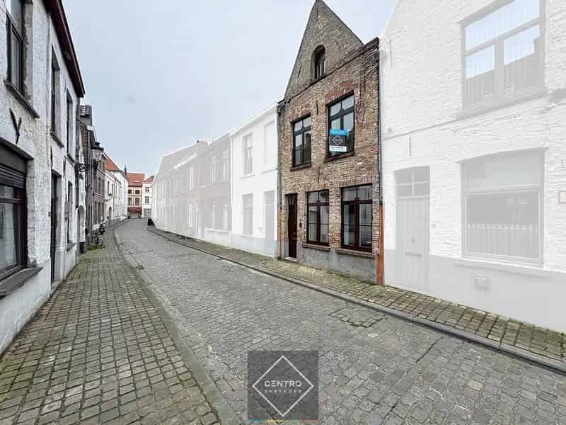 Huis te huur Brugge: Gerenoveerde burgerwoning 3 slaapkamers