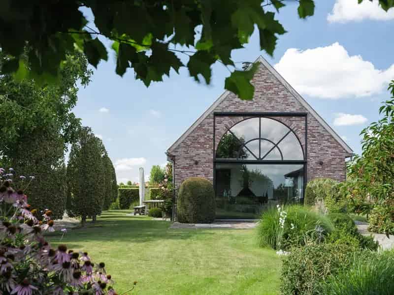 Karaktervolle Hoeve met Stijl en Privacy