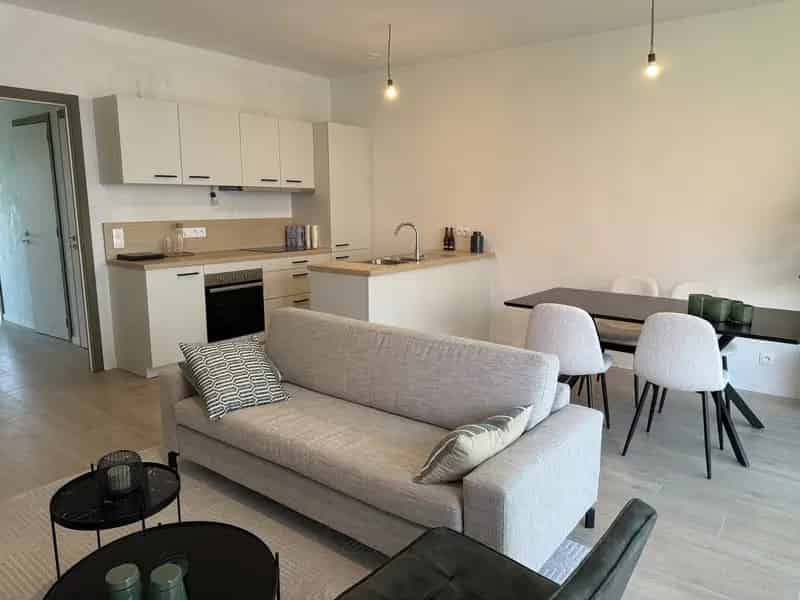 Ruim 1 Slaapkamer Appartement Te Huur Nabij Faciliteiten