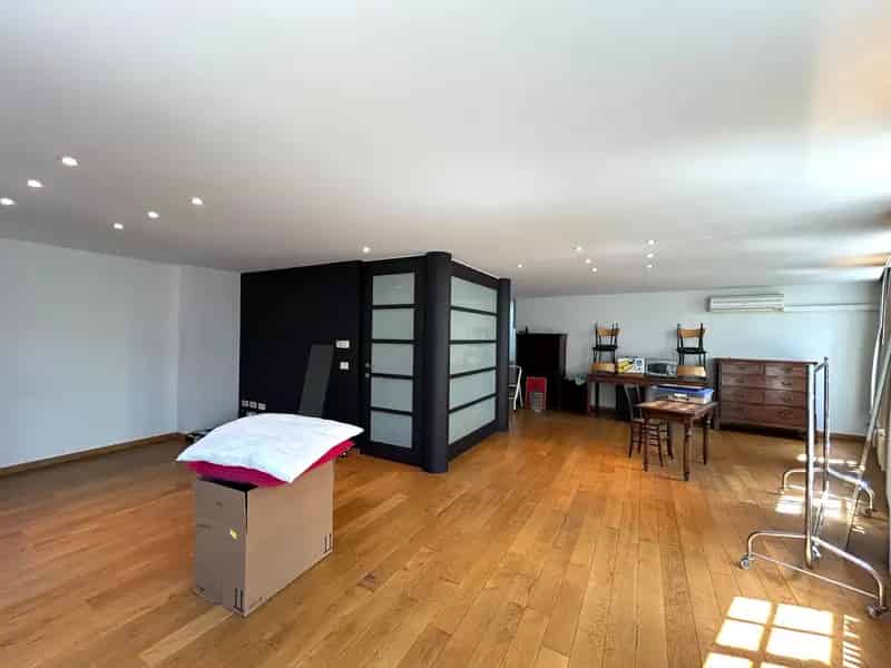 Handelspand met Woonst te koop in Tielt