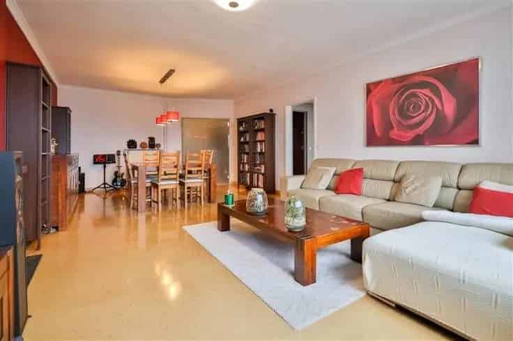 2 Slaapkamer Appartement Borgerhout Bovenste Verdieping