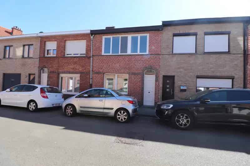 Stadswoning Met 3 Slaapkamers En Tuin.