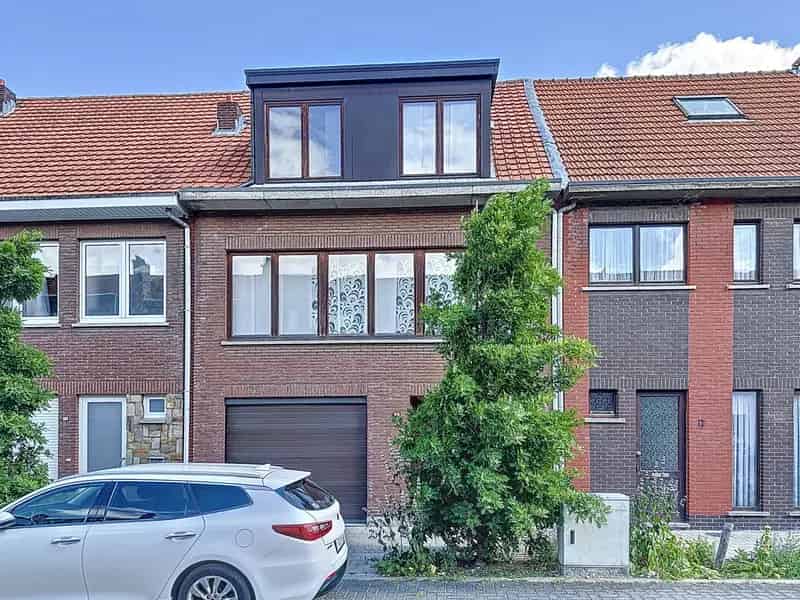 Huis te koop: Instapklare beletage nabij centrum