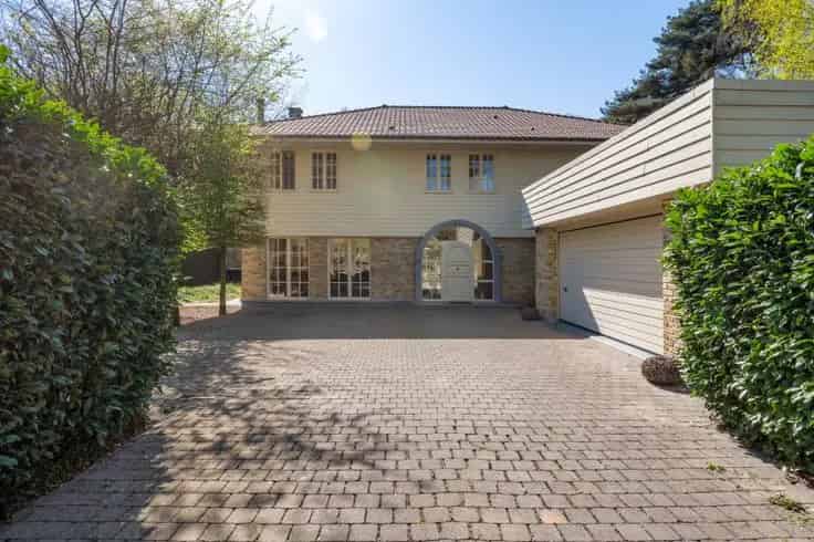 Long Island Villa te Koop Kapellen 5 slaapkamers 3 badkamers