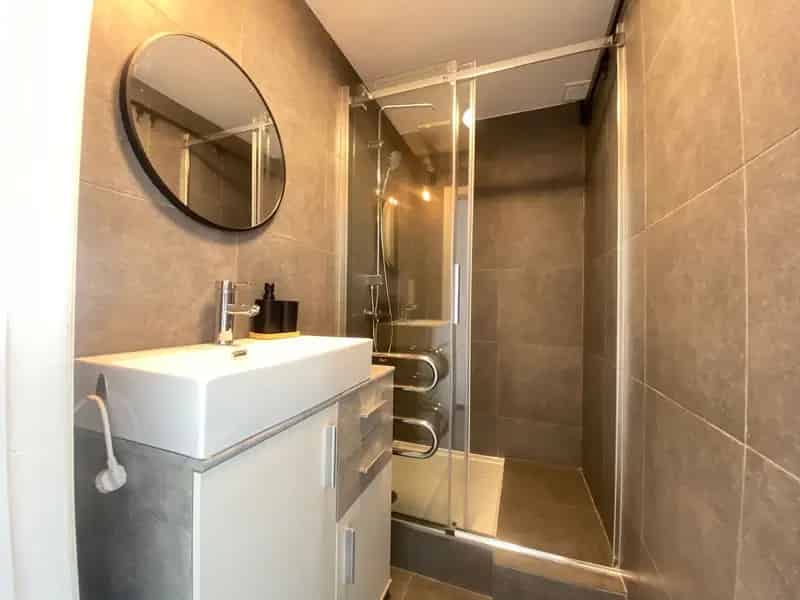 Appartement te koop Geel: 2 slaapkamers, groot terras