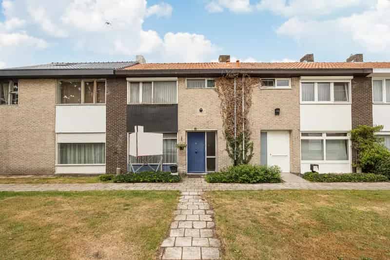 Te renoveren gezinswoning Turnhout