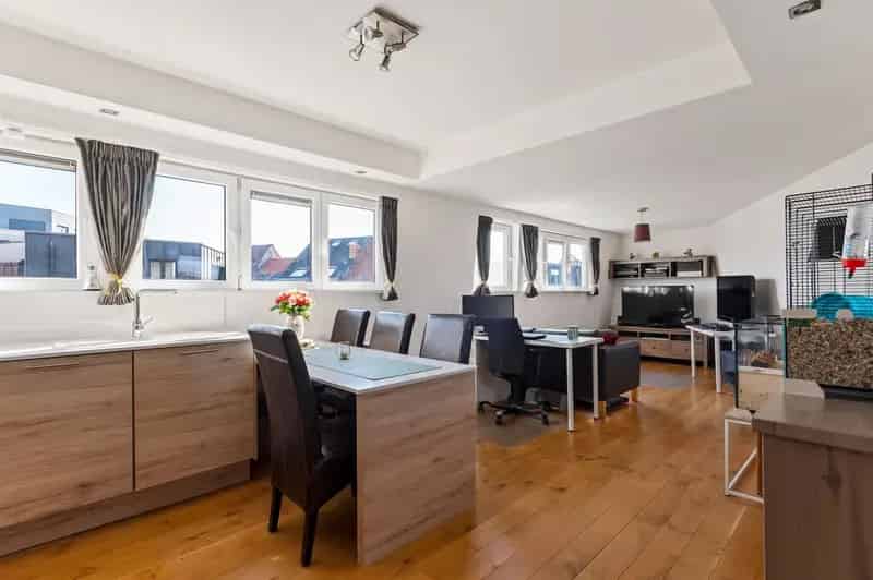 Instapklaar Dakappartement 2 Slaapkamers Antwerpen