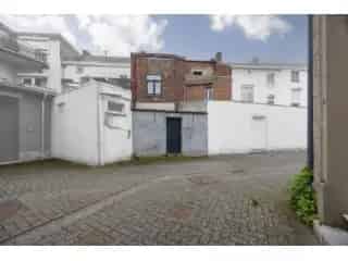 Huis Gemengd Gebruik te Koop Landen 3 Appartementen