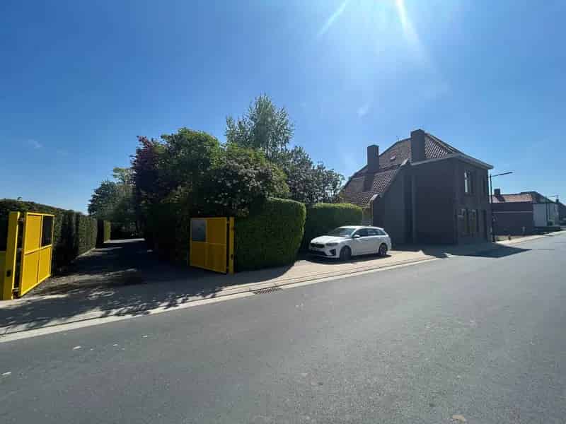 Herenwoning 4 slaapkamers 1714m² tuin garage atelier