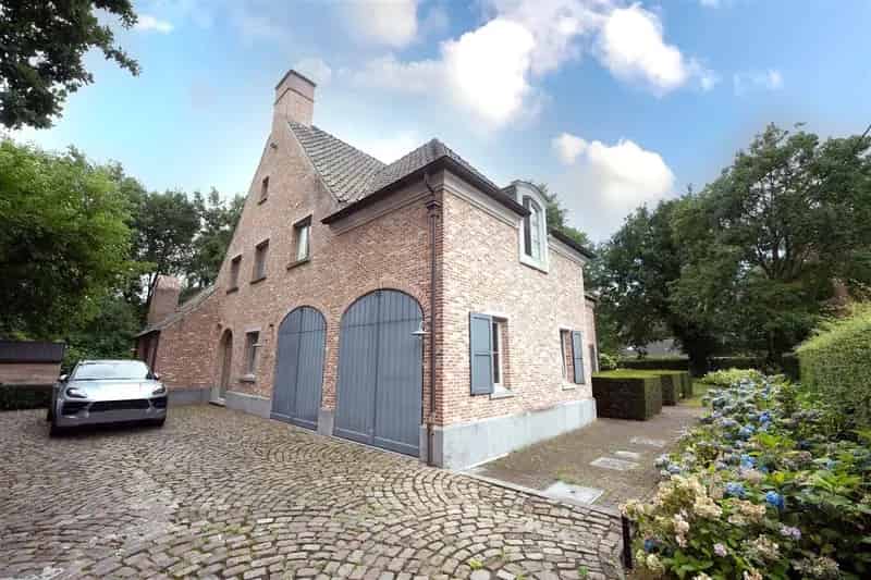 Gezellige MANOIRE Villa te Halle Zoersel