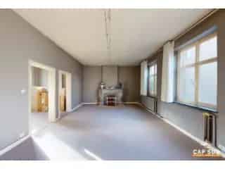 Handelspanden te Koop Nijvel Renovatieproject