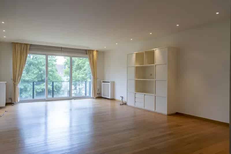 Ruim Appartement Te Koop Nabij Centrum Kortrijk