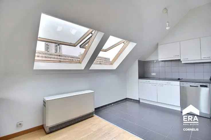 Duplex Anderlecht 138m2 3 slaapkamers 2 badkamers Parking