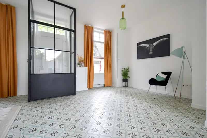 Vernieuwde woning 4 slaapkamers zongerichte tuin