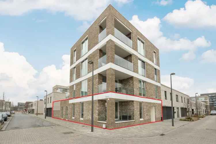 Te koop ultra modern appartement met tuin in Antwerpen