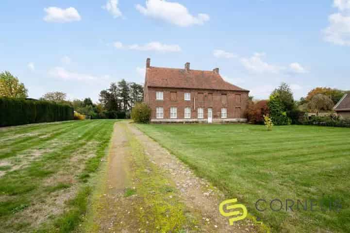 Kantoor te koop in Merelbeke: Historische hoeve
