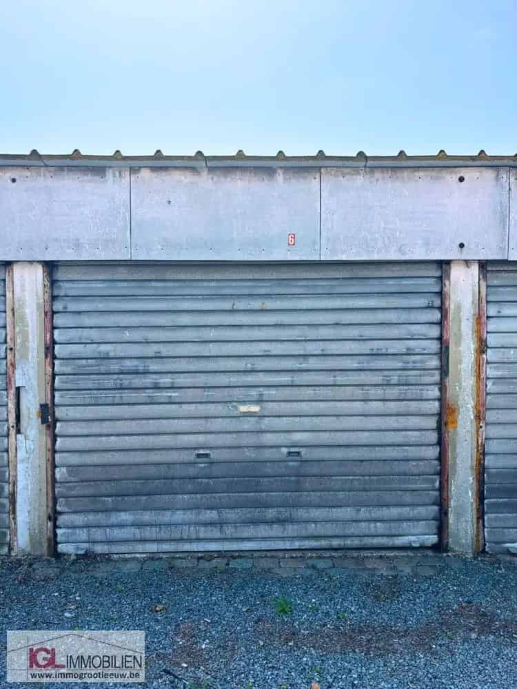 Garageboxen te Koop Sint-Pieters-Leeuw