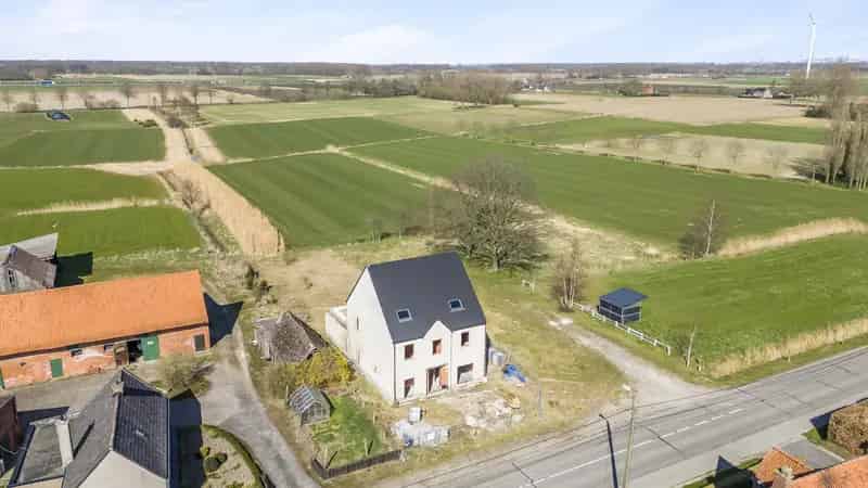 Huis te koop Sint-Gillis-Waas: Ruime casco woning met veldenzicht
