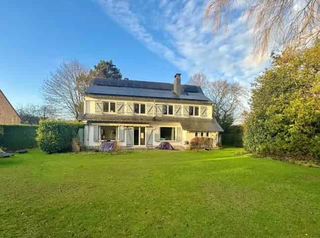 Villa te koop 5 slaapkamers grote tuin gerenoveerd