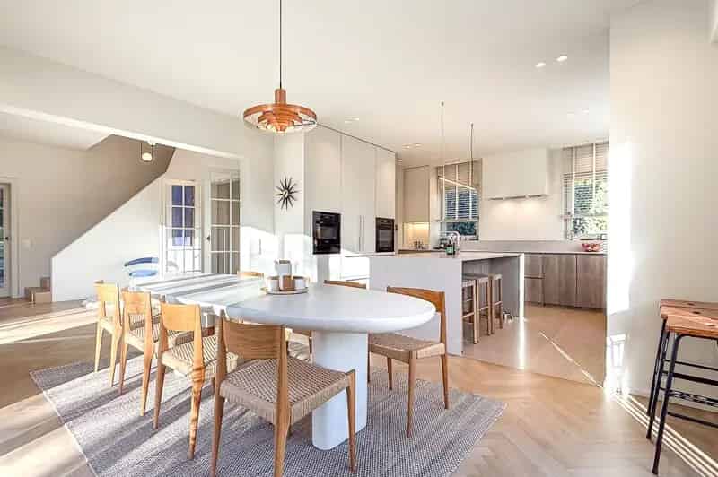 Villa Te Nieuwpoort: Luxe Villa met Panoramisch Zicht en Strand Nabij