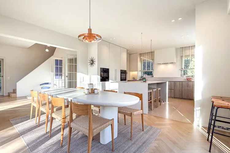 Villa Te Nieuwpoort: Luxe Villa met Panoramisch Zicht en Strand Nabij