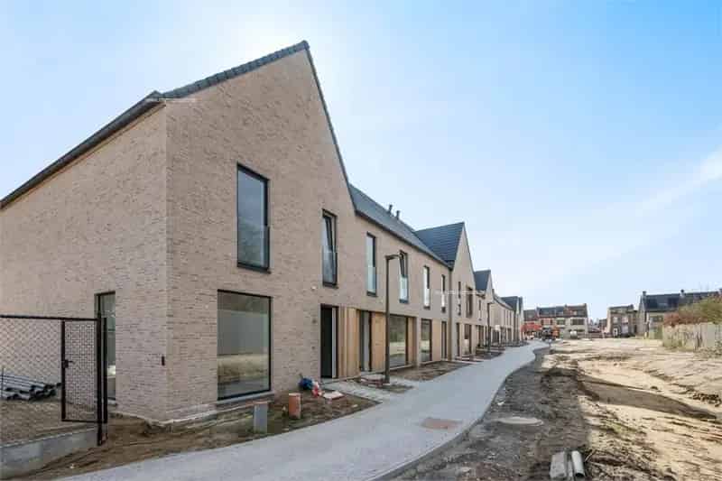 Nieuwbouw Huis Burcht 3 Slaapkamers BEN-woning Instapklare Woning