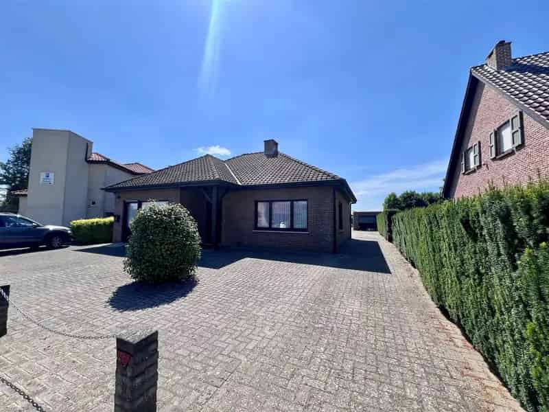 Ruime woning met 2 slaapkamers, garage en tuin!