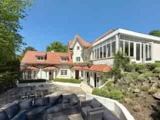 Villa te koop Lasne 350m2 gerenoveerd 2300m2 tuin