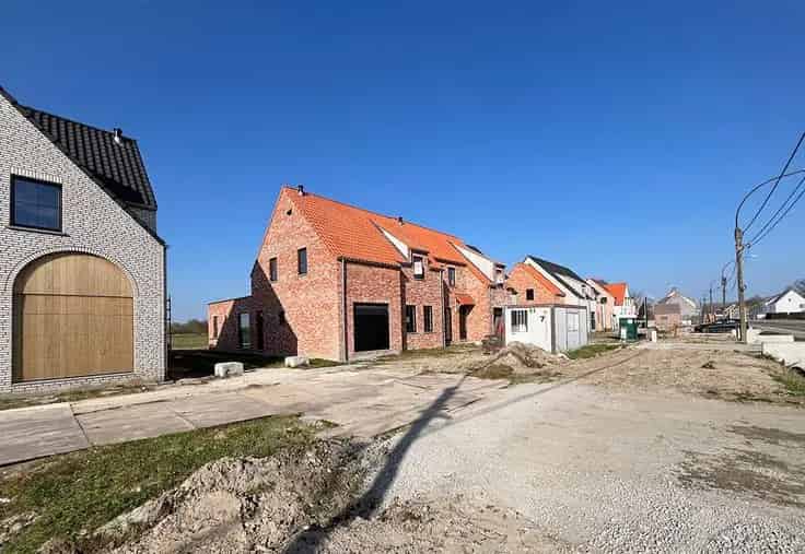 Huis Te Koop Hof van Leerne 4 slaapkamers Grote Tuin