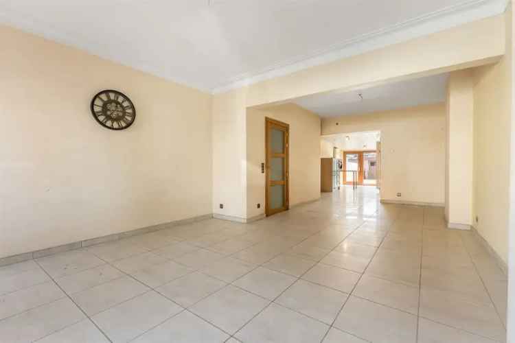 Huis te koop 2 slaapkamers nabij centrum