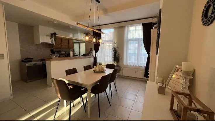 Appartement 1 Slaapkamer Terras Kelder  PEB D