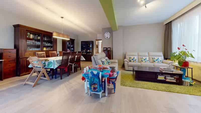 Appartement te Woluwe-Saint-Pierre 3 slaapkamers 135m2 terras garage