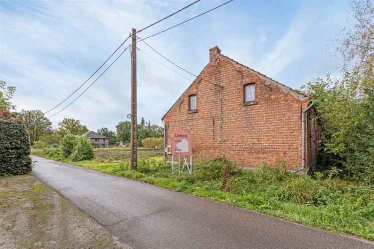 Unieke kans: Te renoveren of nieuw te bouwen hoeve op 31a40 in een rustige, landelijke omgeving