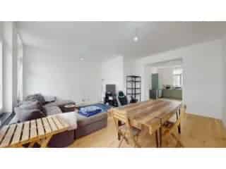 Triplex te Koop Sint-Gillis 190m² 3 slaapkamers gerenoveerd