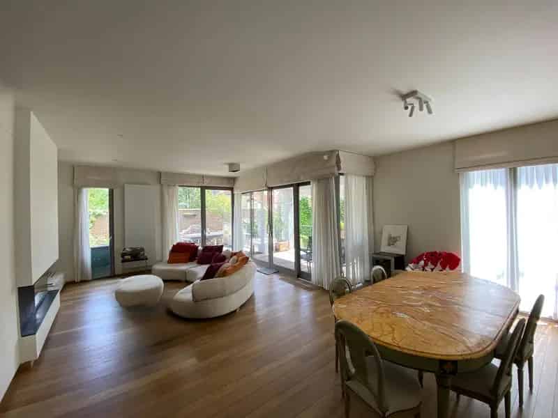 Appartement te huur Gent Centrum: 2 slaapkamers, zonnig terras