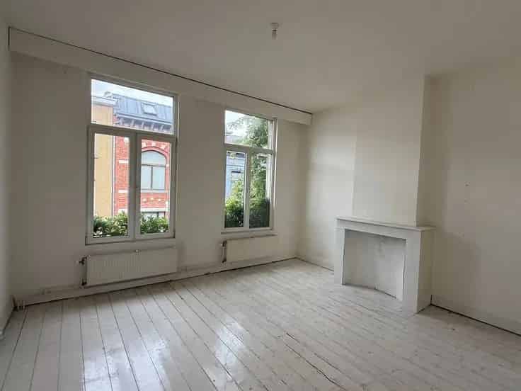 Te renoveren herenwoning Antwerpen
