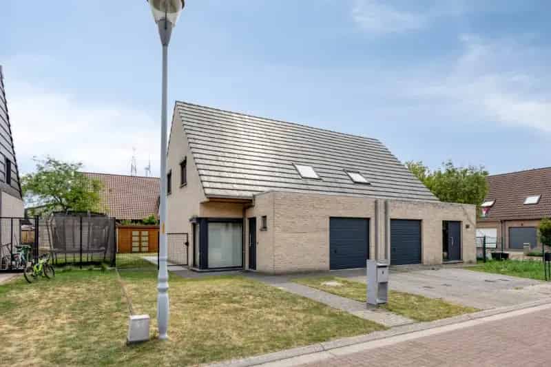 Huis te koop Evergem: Instapklare woning met 3 slaapkamers en tuin