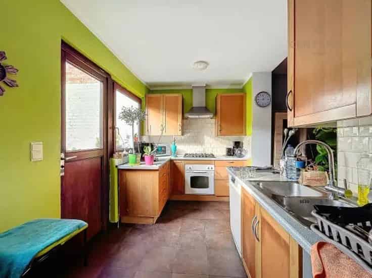 Te Koop: Huis met Kelder en Twee Slaapkamers