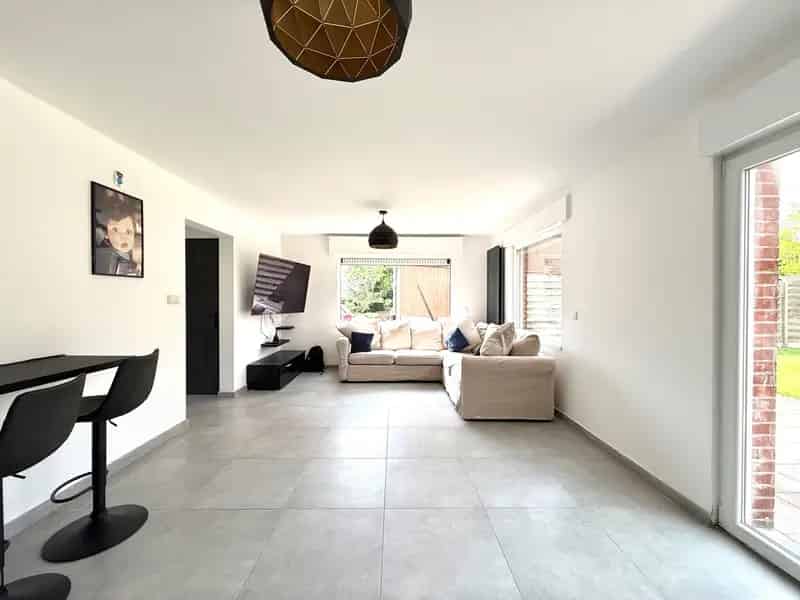 Huis te huur 3 slaapkamers Rustige Wijk
