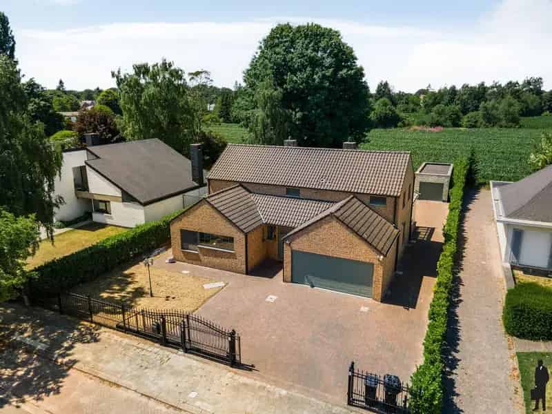 Gerenoveerde Villa te Wommelgem - 3 slaapkamers - Rustige Buurt