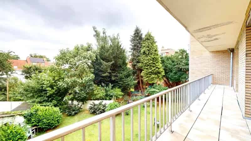 Appartement te Woluwe-Saint-Lambert - 60m² - Terras - Nabij Metro