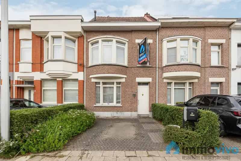 Huis te koop Edegem: 4 slaapkamers, tuin, recent gerenoveerd