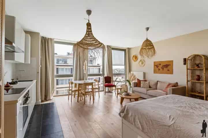 Moderne Studio te Koop Antwerpen Mechelsesteenweg